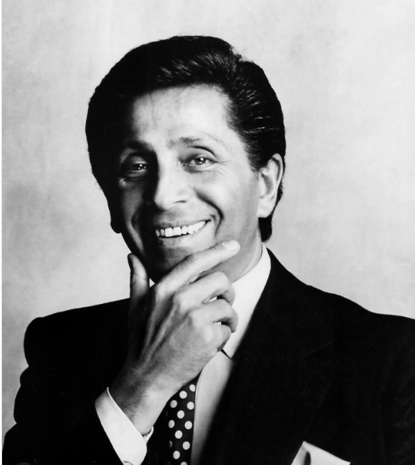 Murió el diseñador italiano Valentino a los 93 años