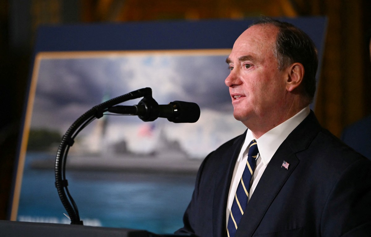 Estados Unidos destituye a John Phelan, secretario de la Marina, tras tensiones internas