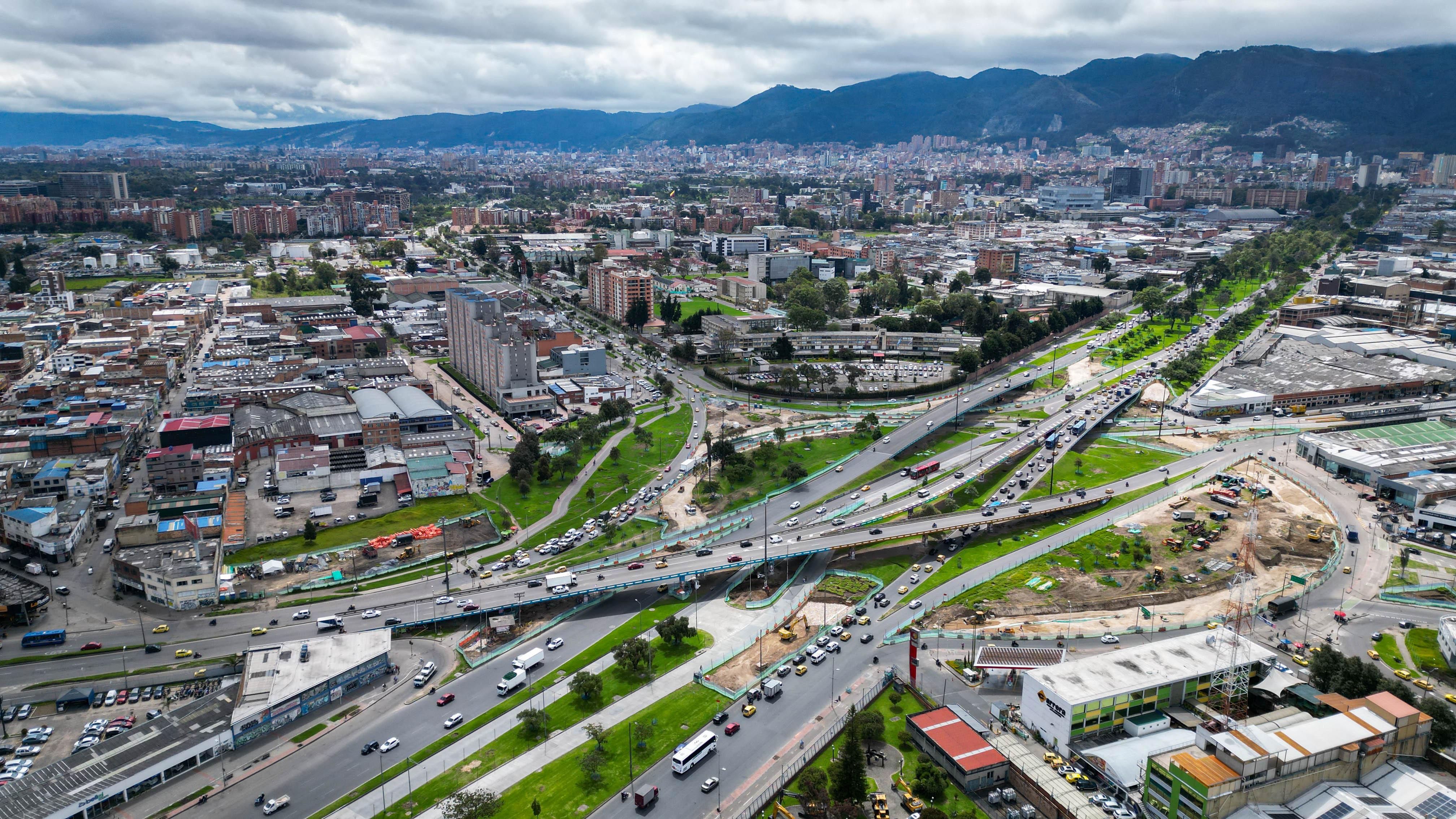 Dos puentes vehiculares menos: comienza la reconfiguración de la calle 13