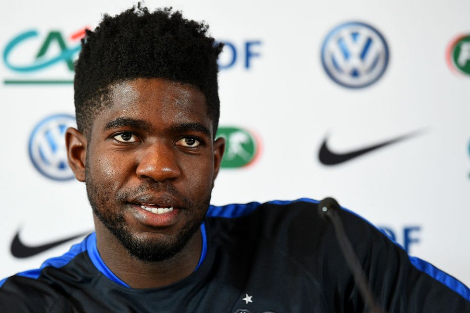 Barcelona anuncia el fichaje del francés Umtiti