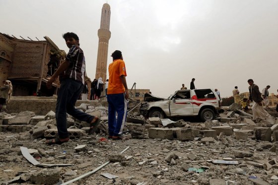 El rápido fracaso de la tregua anunciada por la coalición árabe en Yemen
