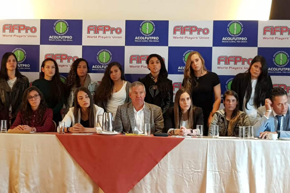 Red de científicas colombianas apoya a la selección femenina de fútbol