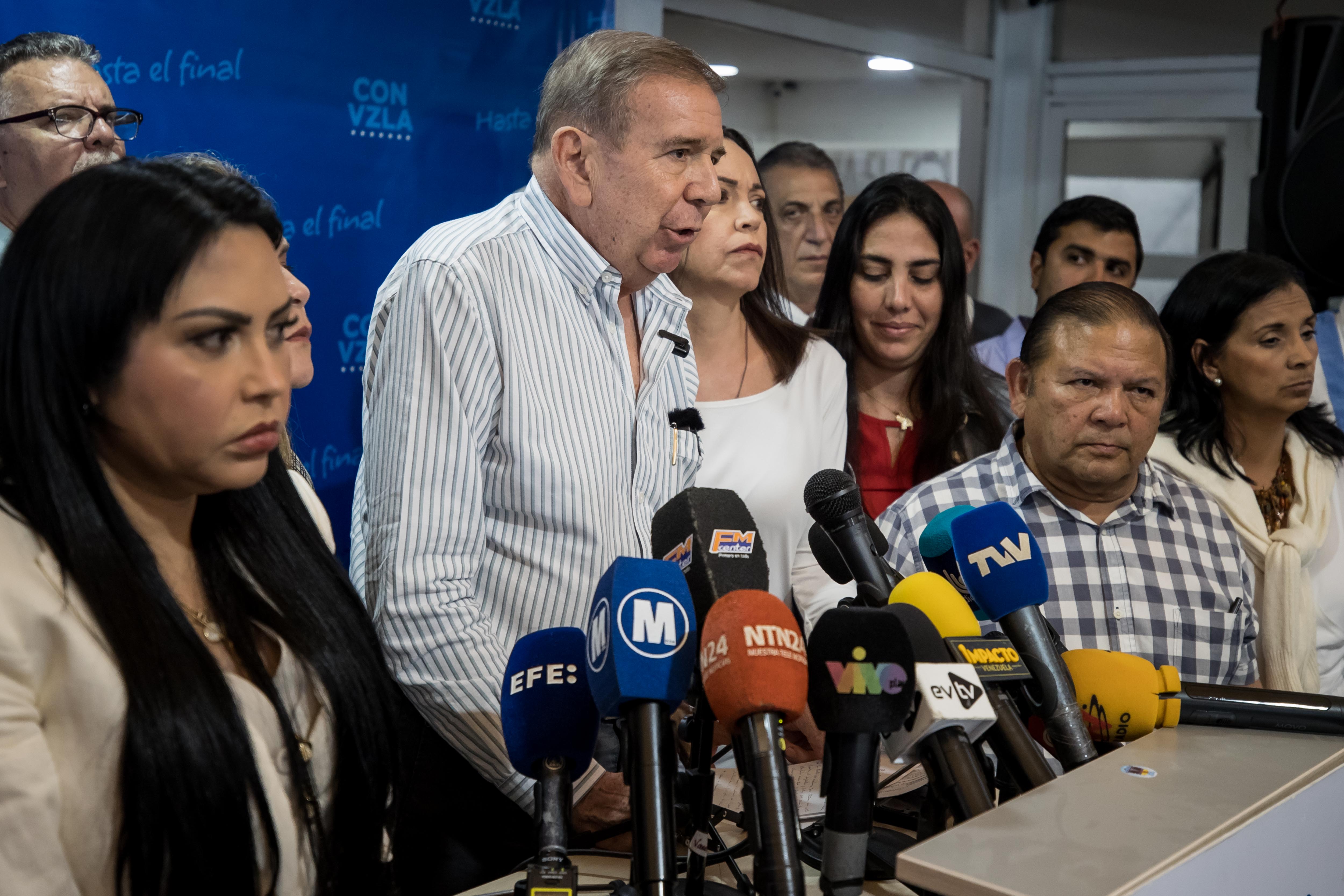 Inhabilitados 10 alcaldes en Venezuela por apoyar la candidatura opositora