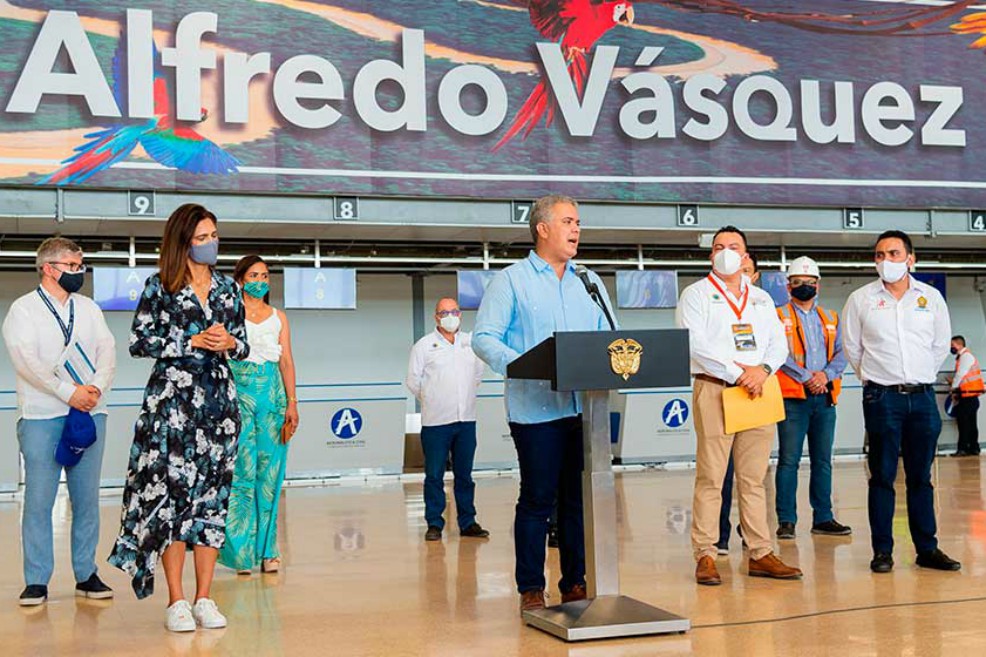 Entregan obras de modernización del aeropuerto de Leticia