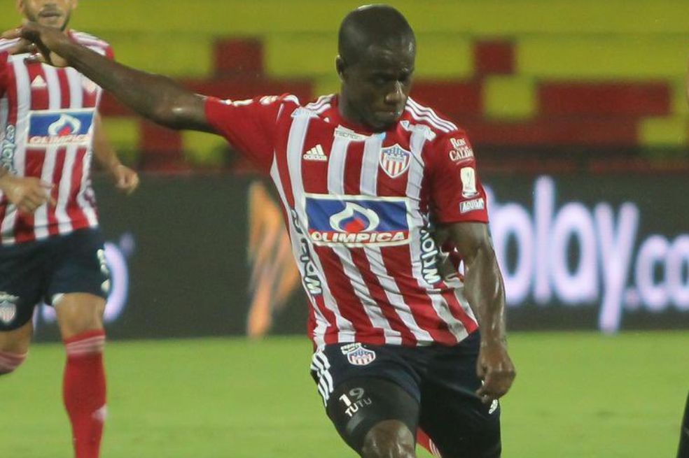 Júnior sigue con vida: venció a Bucaramanga y se acercó a los ocho