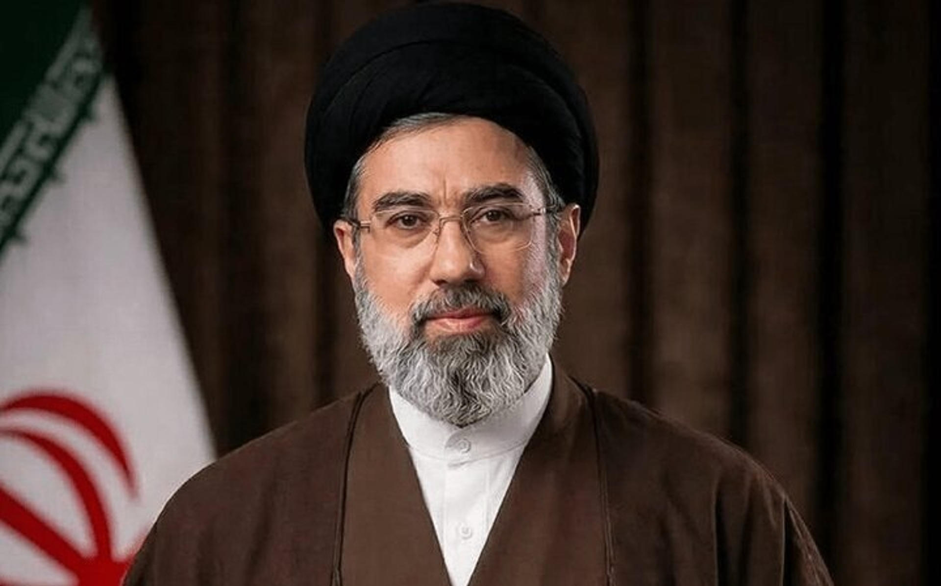 FOTODELDIA TEHERÁN, 09/03/2026.- Imagen distribuida por la agencia MEHR que muestra a Mojtaba Jameneí, hijo del fallecido ayatolá, que ha sido elegido como líder supremo de Irán, informó este domingo en la noche la agencia IRNA. En un comunicado citado por IRNA, la Asamblea de Expertos señaló que por votación decisiva se nombró al ayatolá Seyed Mojtaba Hosseini Jameneí como tercer líder del sistema sagrado de la República Islámica de Irán y para "evitar que el país quede sin liderazgo". EFE/ MEHR - SOLO USO EDITORIAL/SOLO DISPONIBLE PARA ILUSTRAR LA NOTICIA QUE ACOMPAÑA (CRÉDITO OBLIGATORIO) - MEJOR CALIDAD POSIBLE
