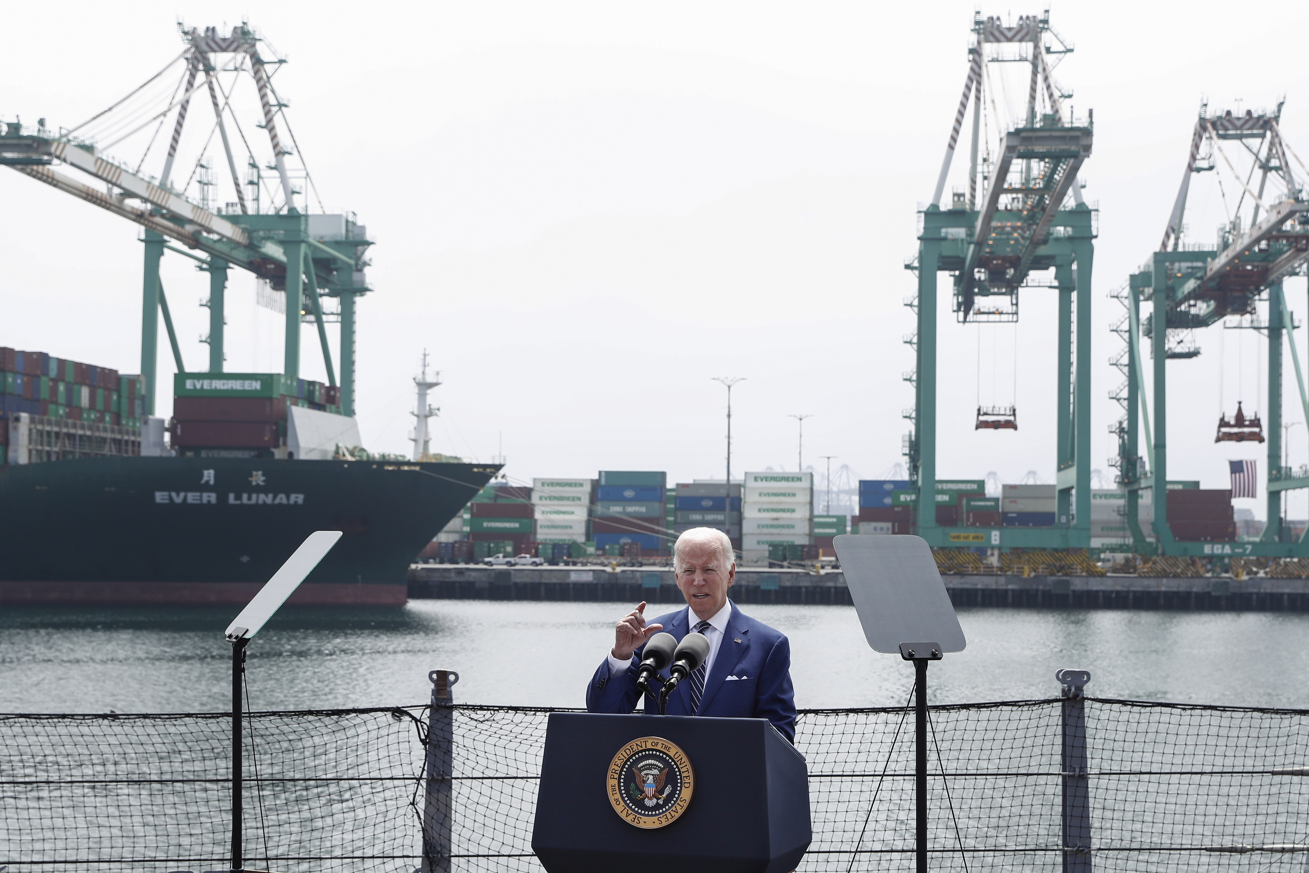 Fuerzas detrás de asalto al Capitolio siguen siendo una amenaza: Joe Biden