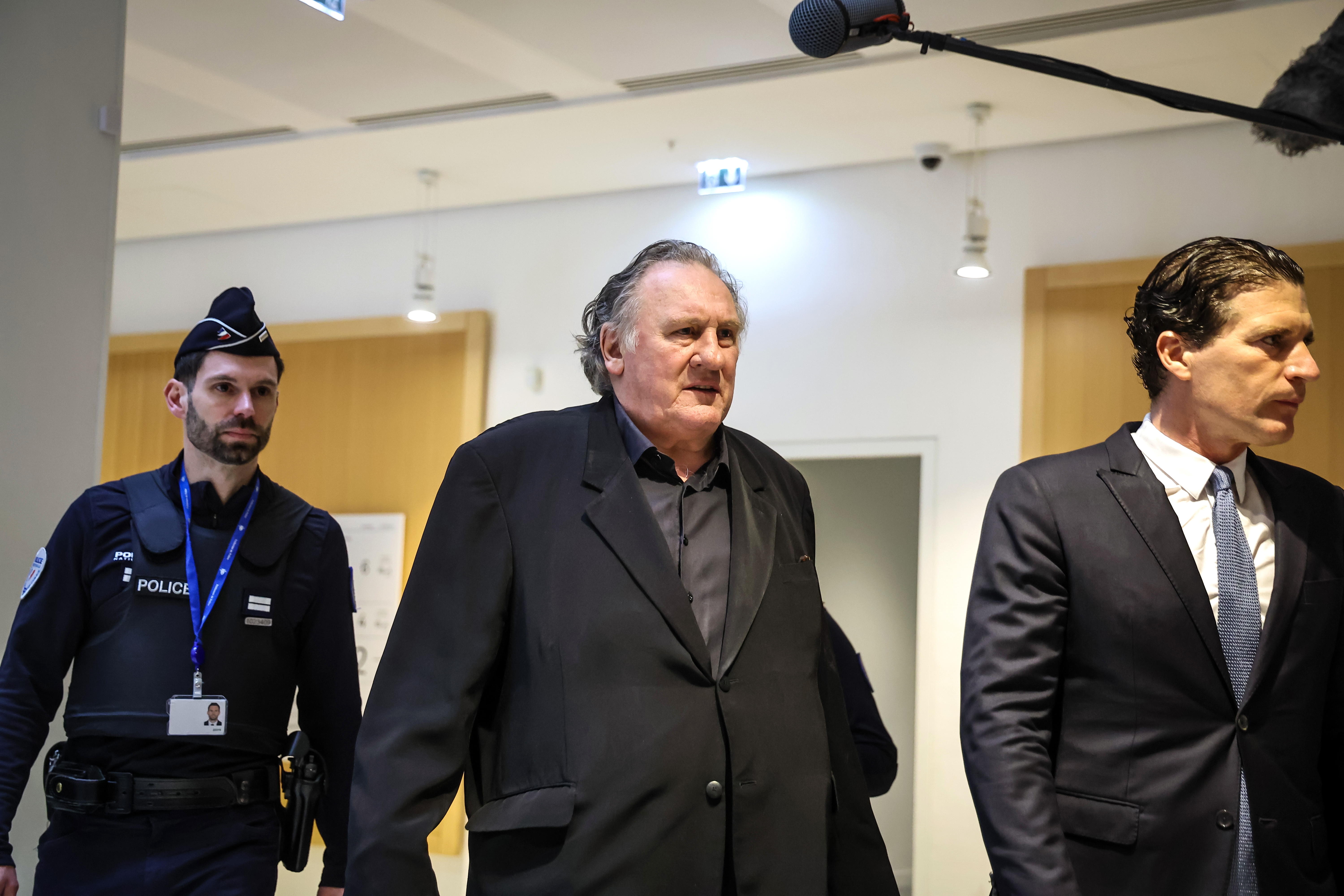 Comienza el juicio contra Gérard Depardieu por agresiones sexuales en un rodaje en 2021