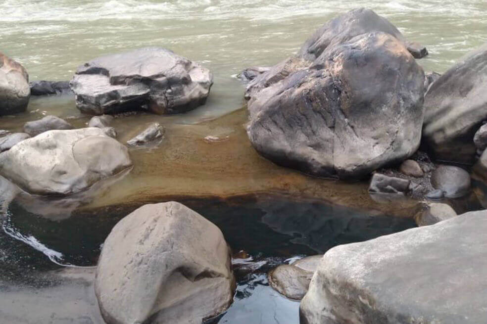 Piden alejarse de derrame de crudo en Norte de Santander por riesgo de explosión