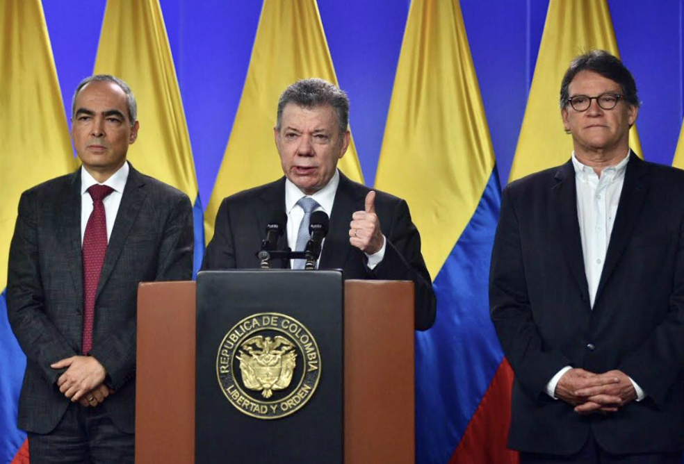 Diálogos de paz con el Eln se reanudan este martes, confirma el Gobierno