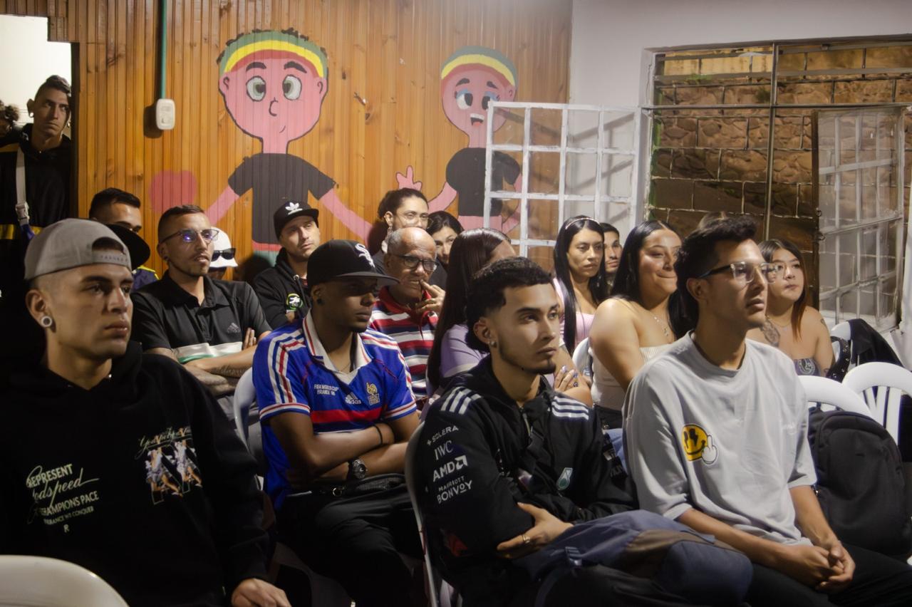 Un trabajo con 15 barras de 6 ciudades, entre ellas Bogotá, reveló los patrones de consumo de los integrantes de barras.
