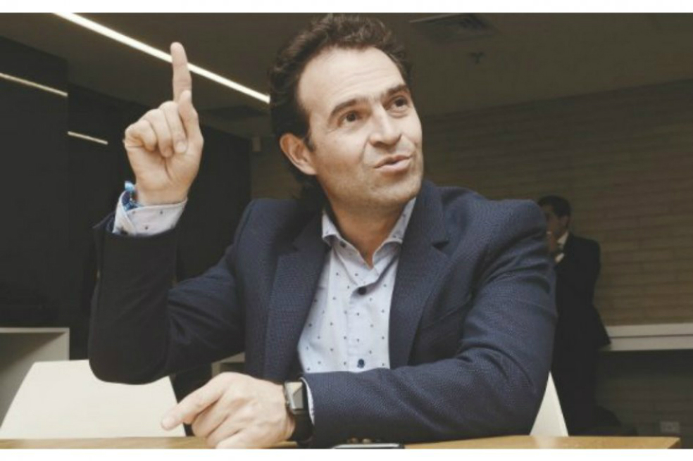 Federico Gutiérrez responde al artículo que llama a Colombia “patria de los narcos”