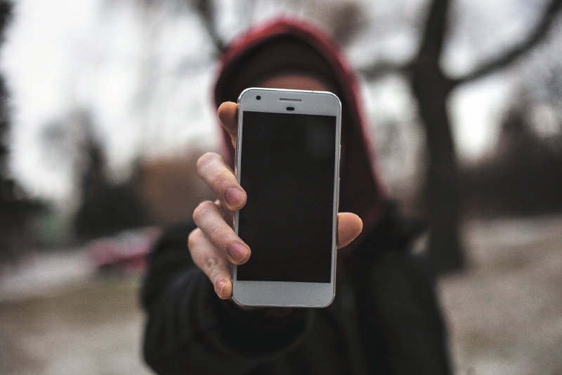 Los celulares pertenecen al grupo de riesgo “posiblemente cancerígenos para los humanos”. / Pixabay