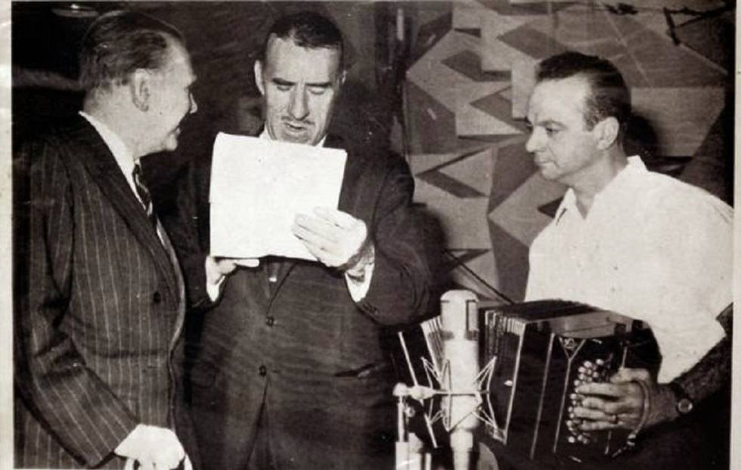 Jorge Luis Borges nos enseña los orígenes del tango