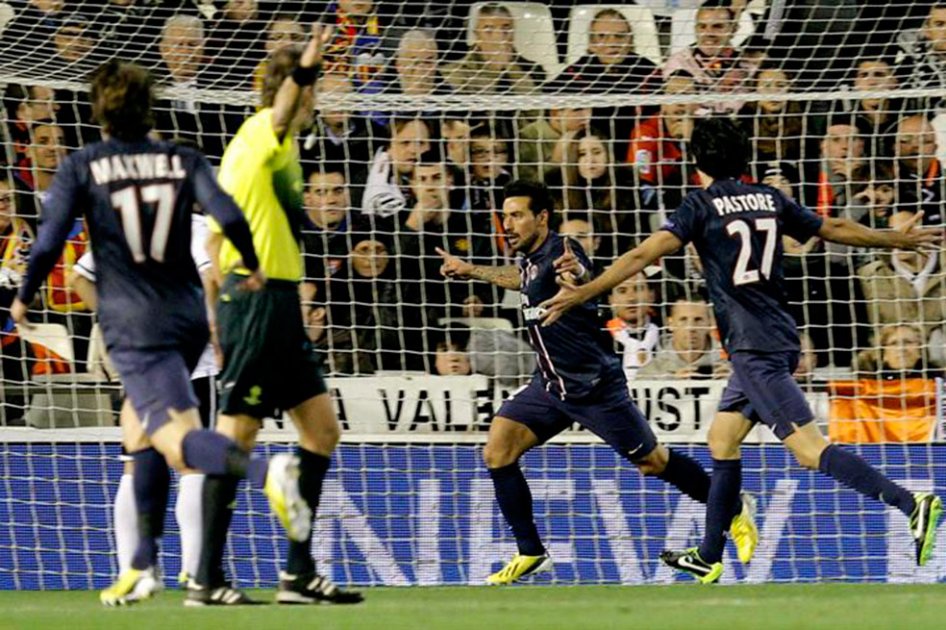 París Saint-Germain golpea primero en el campo del Valencia