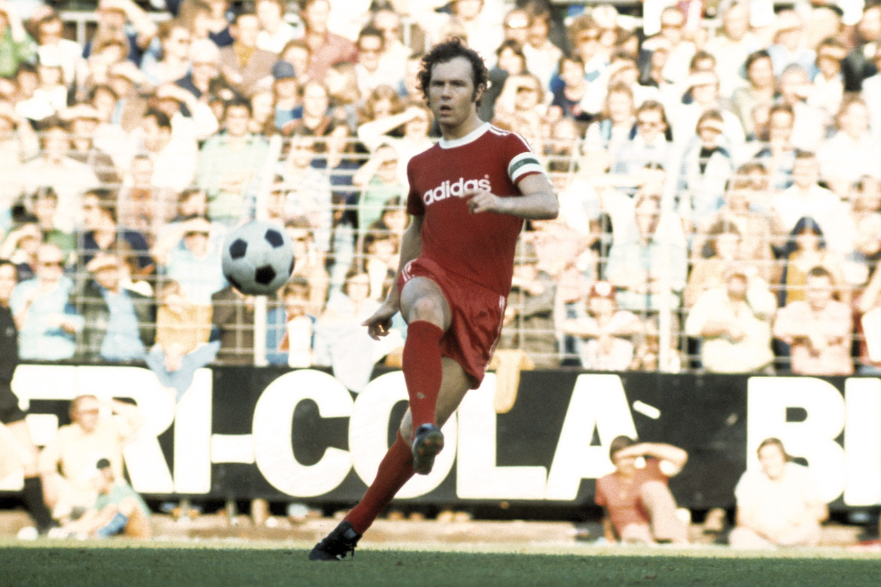 Franz Beckenbauer: el emperador que reinventó el fútbol moderno.