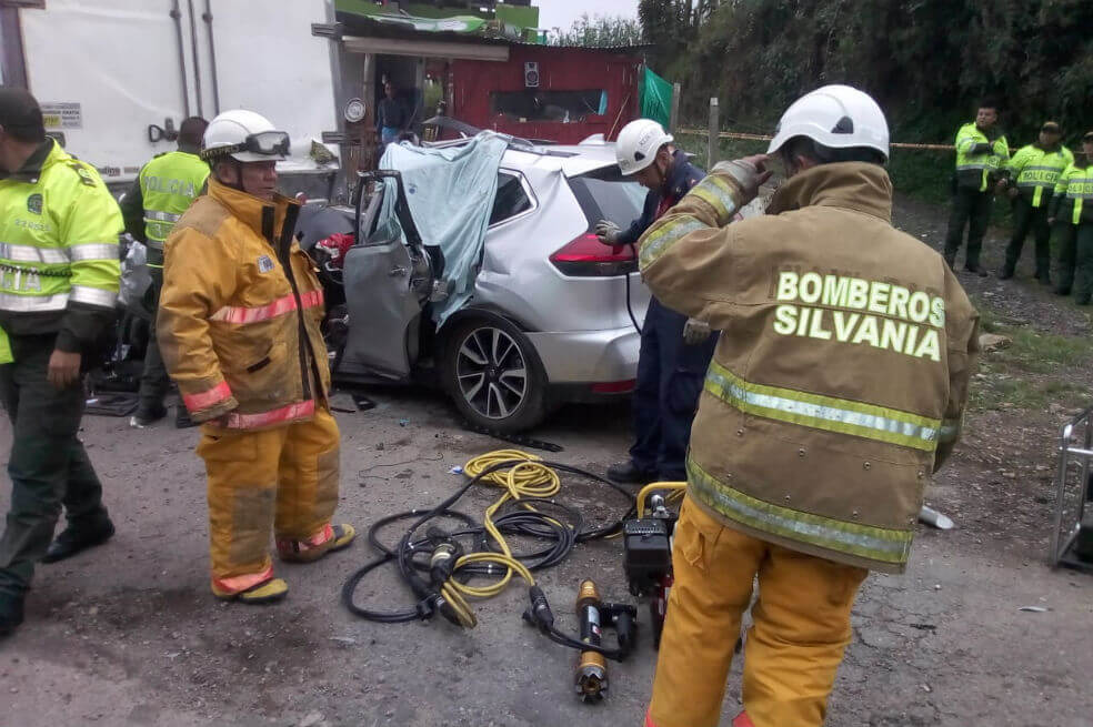 Dos muertos dejó aparatoso accidente en la vía Bogotá – Girardot