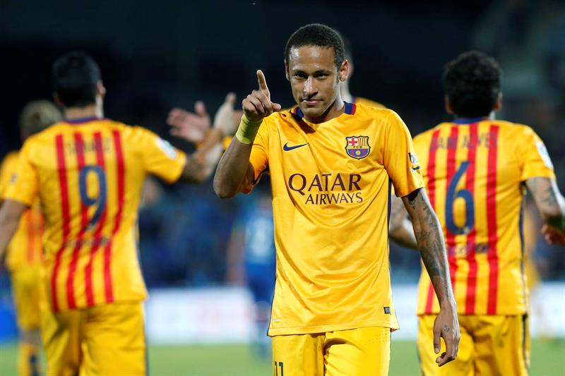 Barcelona venció a Getafe e igualó a Real Madrid en el liderato