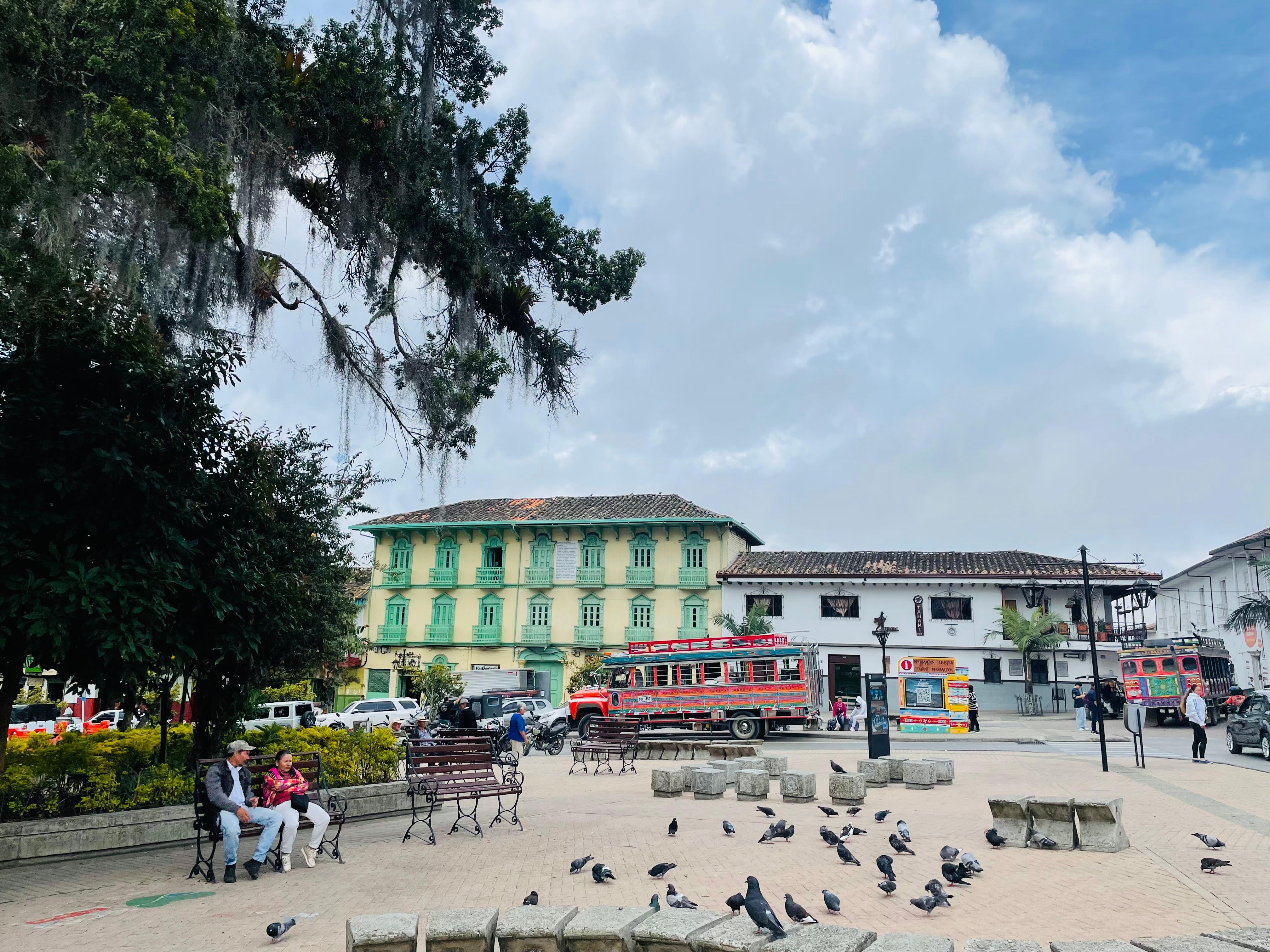 Panorámica del parque principal de Sonsón.