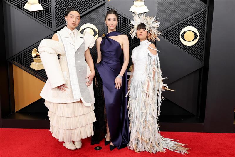 El éxito de ‘K-Pop: Demon Hunters’ / Las Guerreras K-Pop, la película animada más exitosa de Netflix, esconde una historia que comenzó mucho antes de los premios y las cifras récord. Esta girlband, que nació con la cinta, ahora cautiva en la vida real y se convirtió en un movimiento cultural mundial.