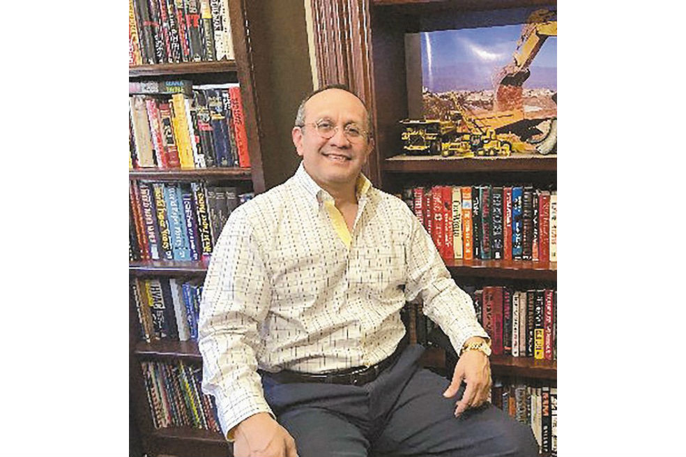 El escritor Marco T. Robayo habla de “Piel de ébano”