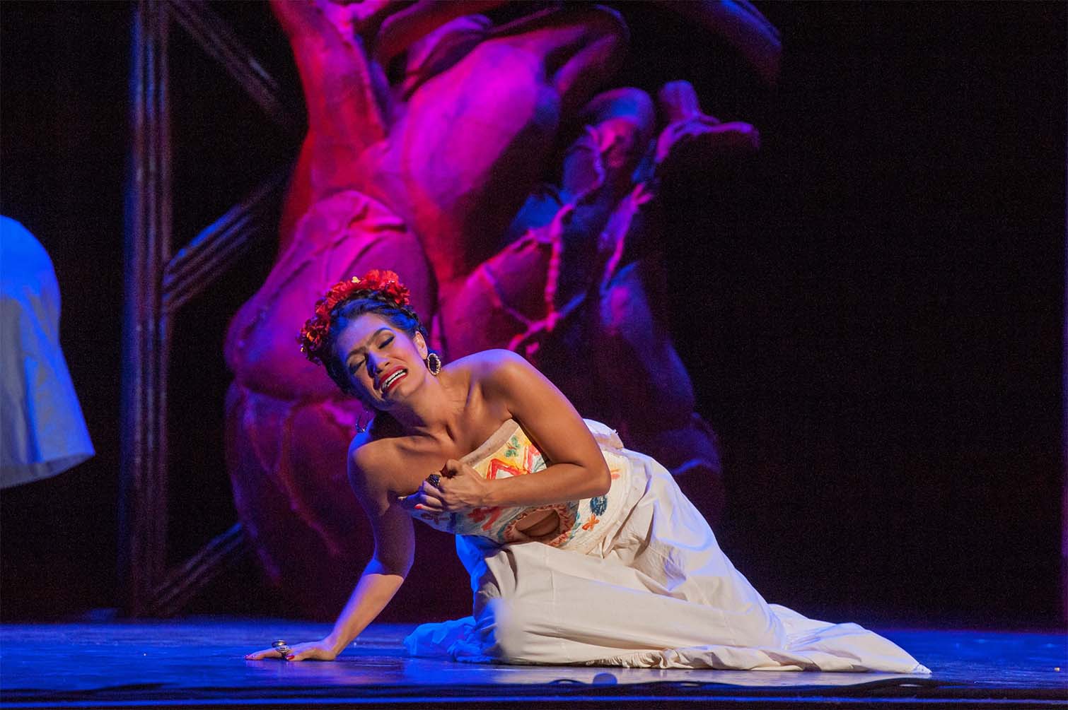 Soprano colombiana interpreta a  Frida Kahlo en ópera de Estados Unidos