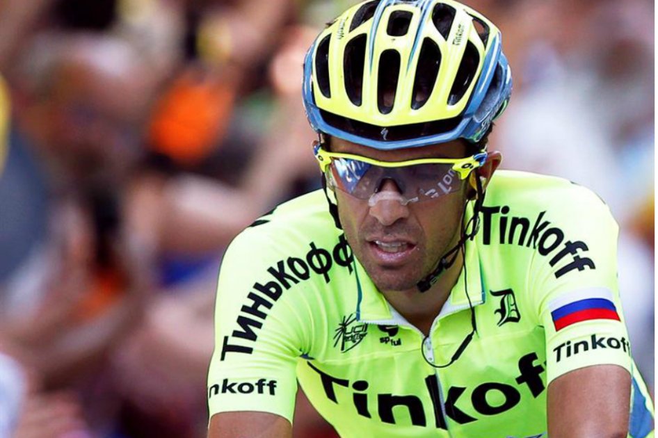 El español sufrió caidas en la primera y segunda etapa del Tour. / EFE