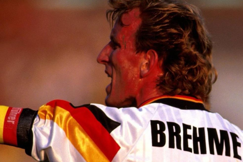 Andreas Brehme marcó el gol que le permitió a Alemania proclamarse campeona del mundo en Italia 1990 ante la Argentina de Diego Maradona.