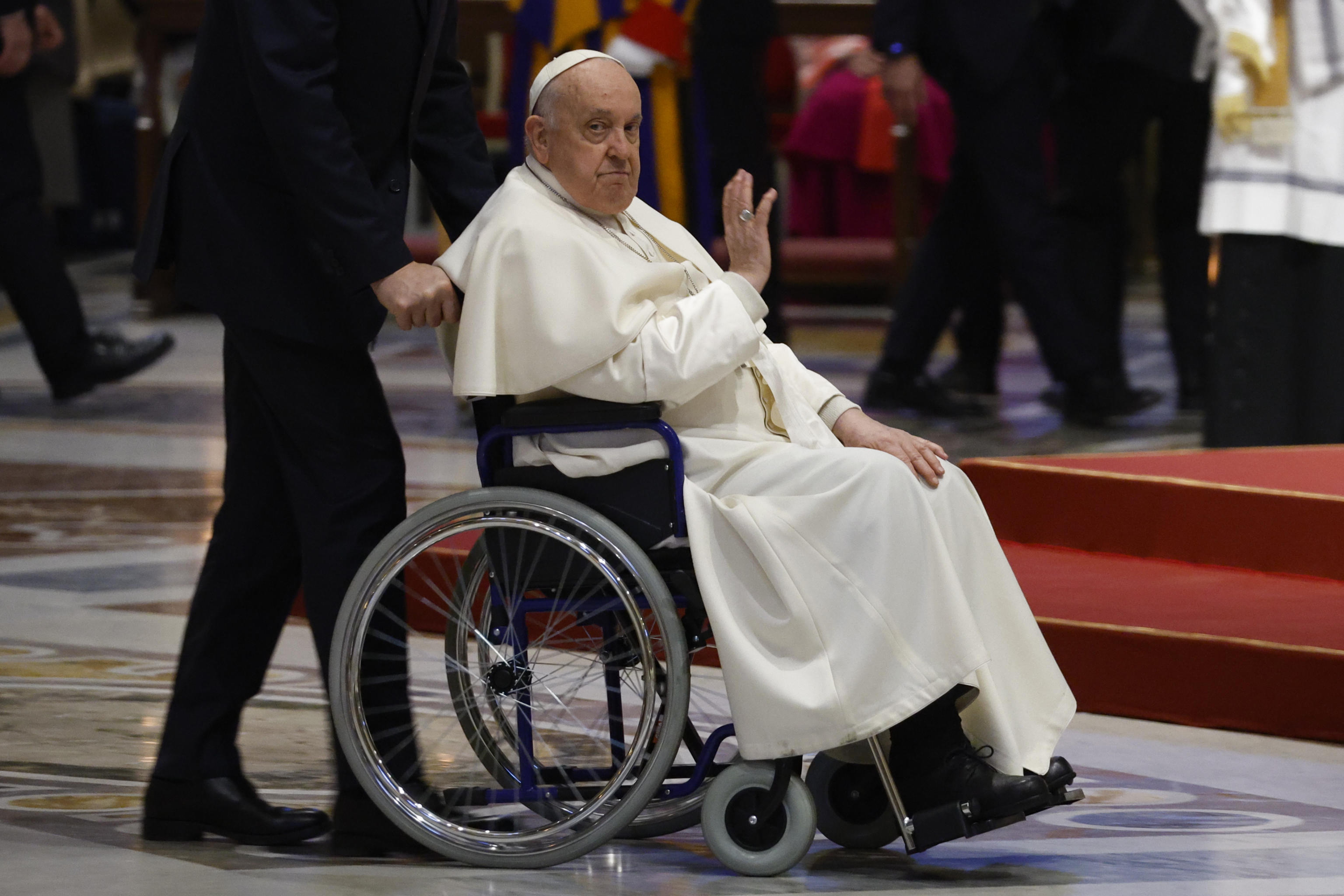 Papa Francisco arremete contra las redes: “No se dejen influenciar por los likes”