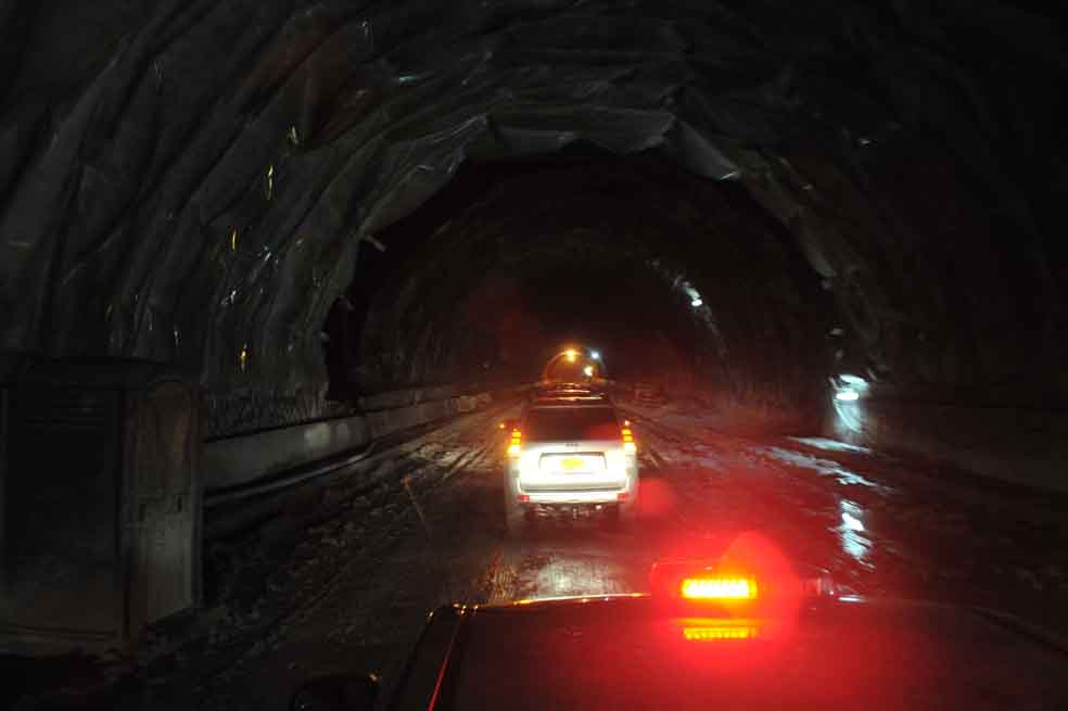 Una nueva oportunidad le dio el Gobierno a Carlos Collins para concluir las obras del túnel de La Línea, que debieron entregar en noviebre del  año pasado. /Gustavo Torrijos