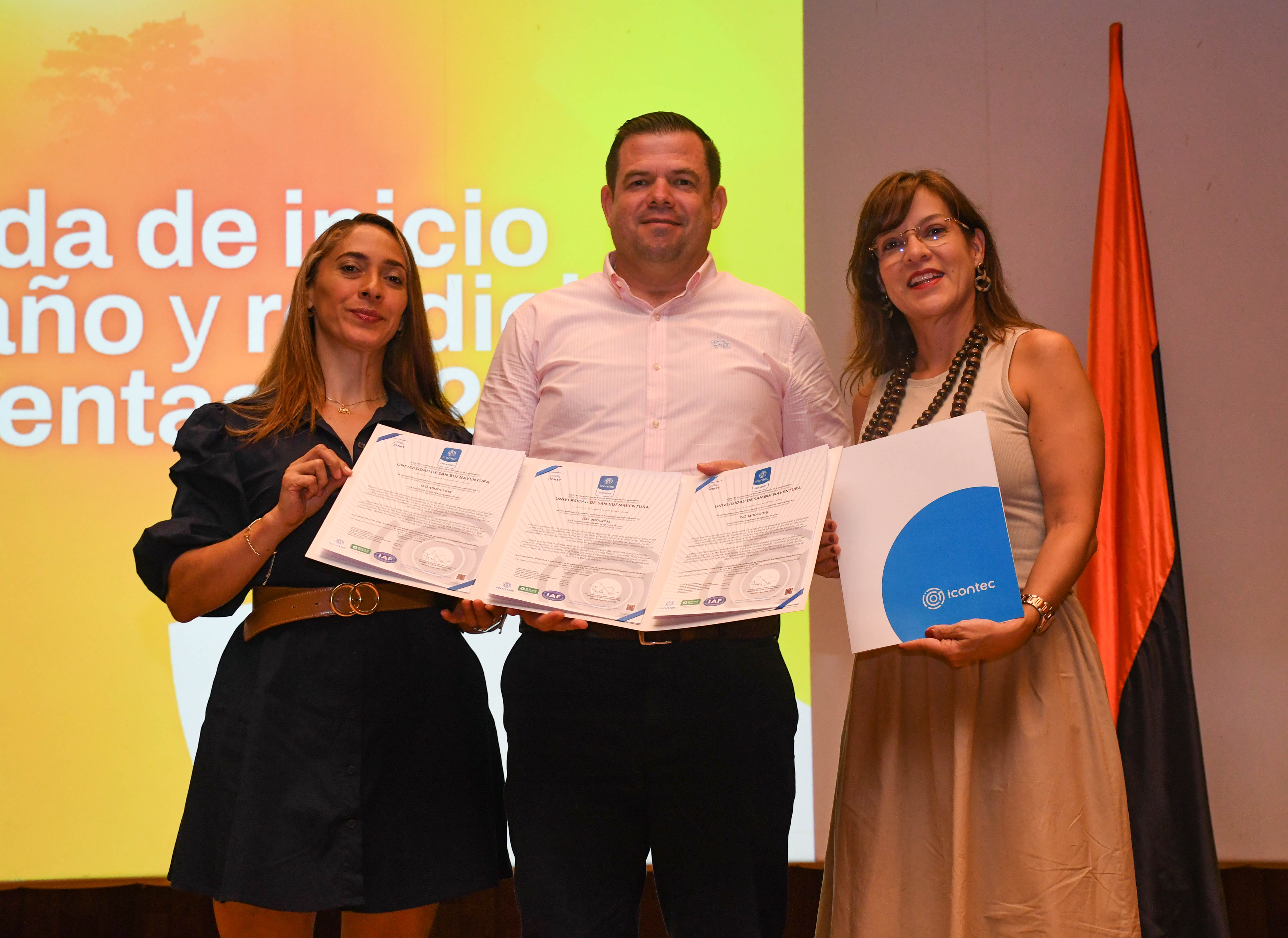 Universidad de San Buenaventura Cali obtiene triple certificación internacional