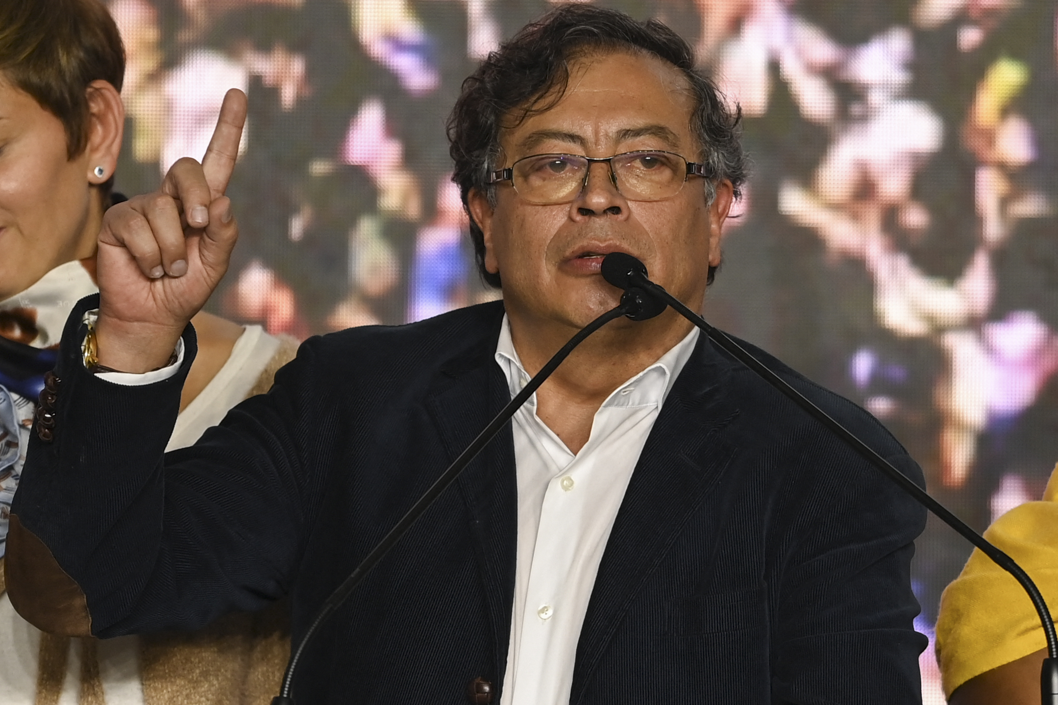 Petro a R. Hernández: “La corrupción no se combate con frases de TikTok”