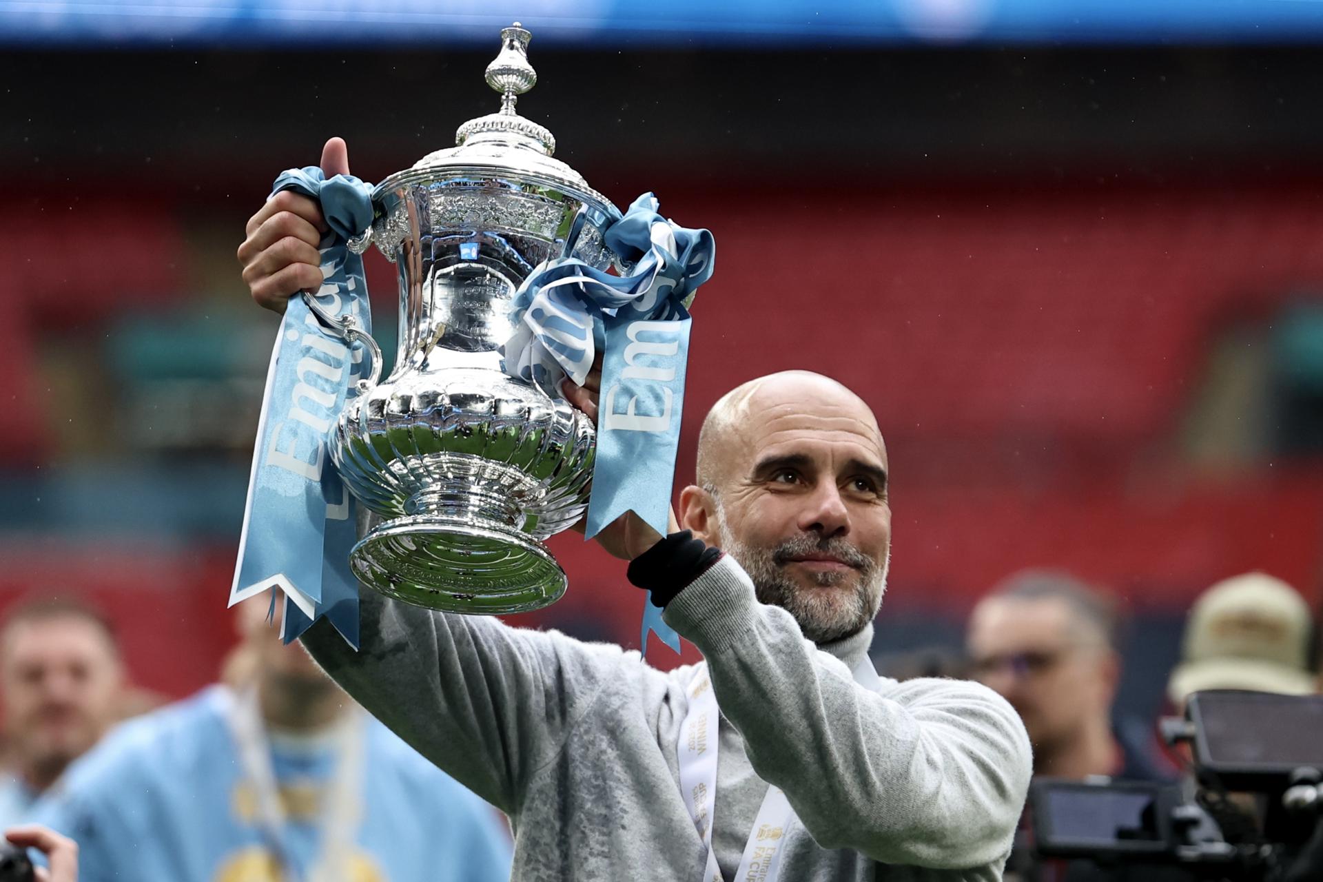 Pep Guardiola llegó a los 20 títulos con Manchester City y sigue haciendo historia