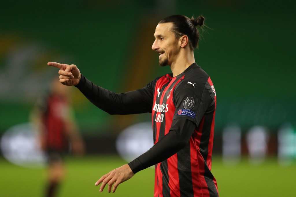 Zlatan Ibrahimovic renovó su contrato con AC Milan un año más
