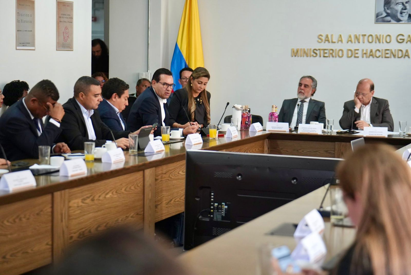 Sigue disputa entre gobernadores y gobierno Petro: reunión culmina sin acuerdos