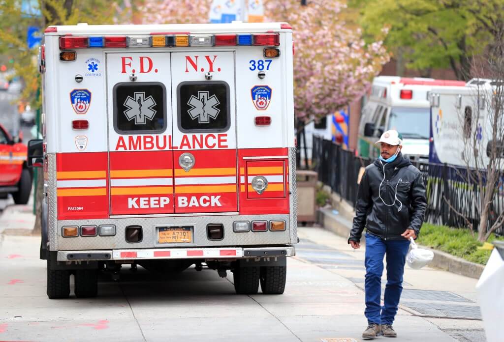 La ciudad de Nueva York, con más de 16.280 víctimas fatales, sigue siendo considerada como el epicentro de la enfermedad. / AFP