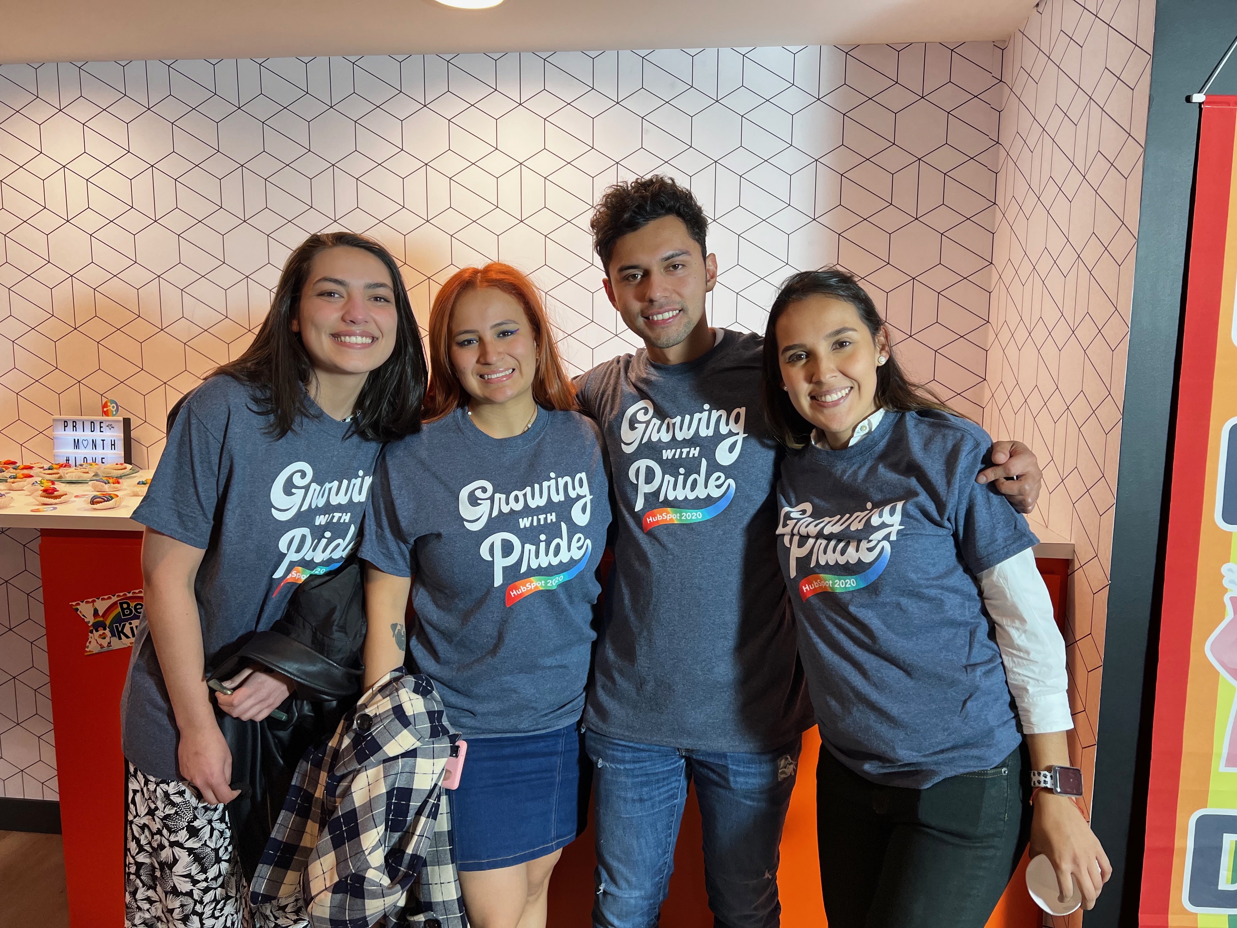 HubSpot celebra el Mes del Orgullo LGBTIQ+ con donativos a ONGs