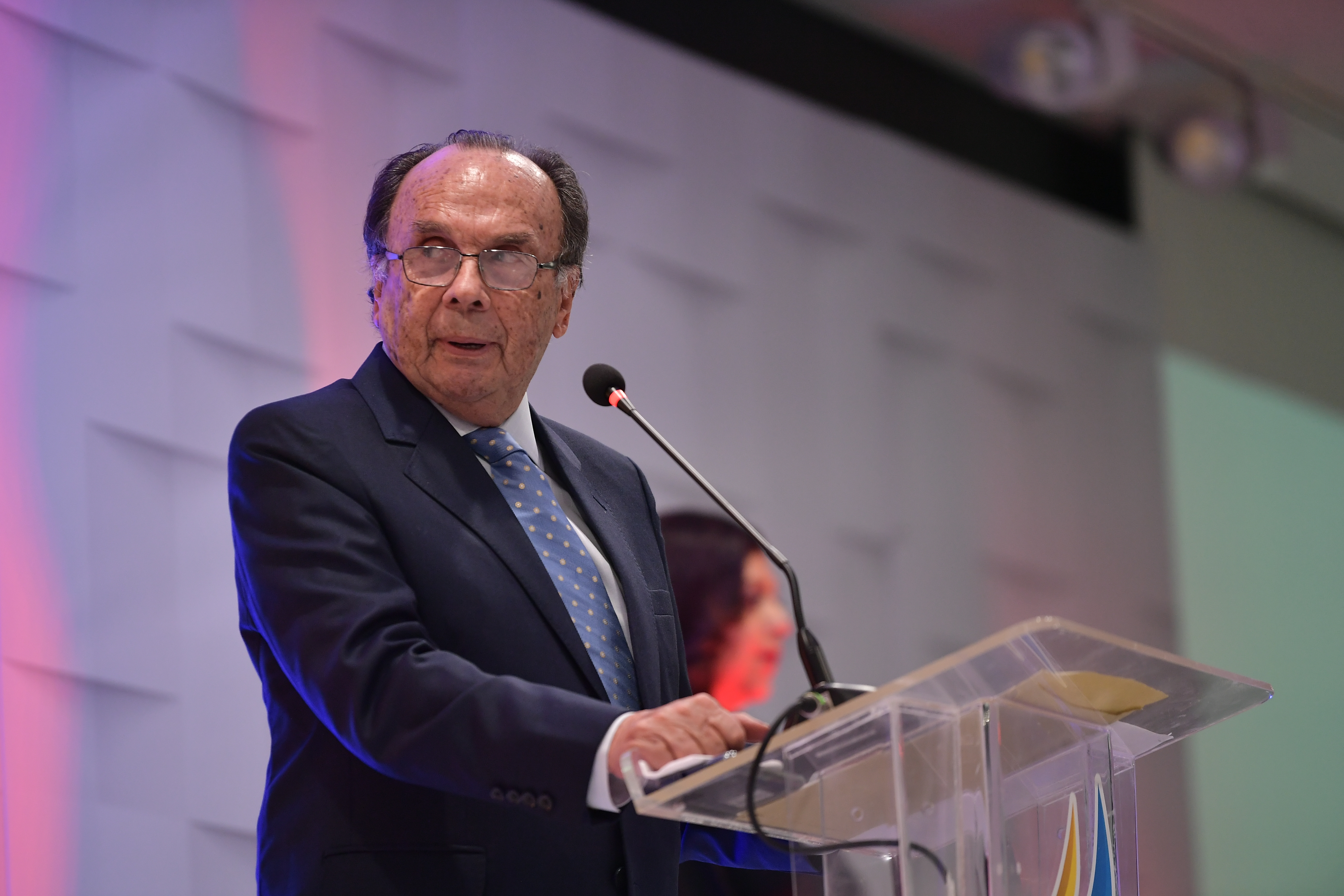 Hernán Peláez anunció salida de W Radio y se despidió de ‘Peláez y De Francisco’. ¿Qué pasó?