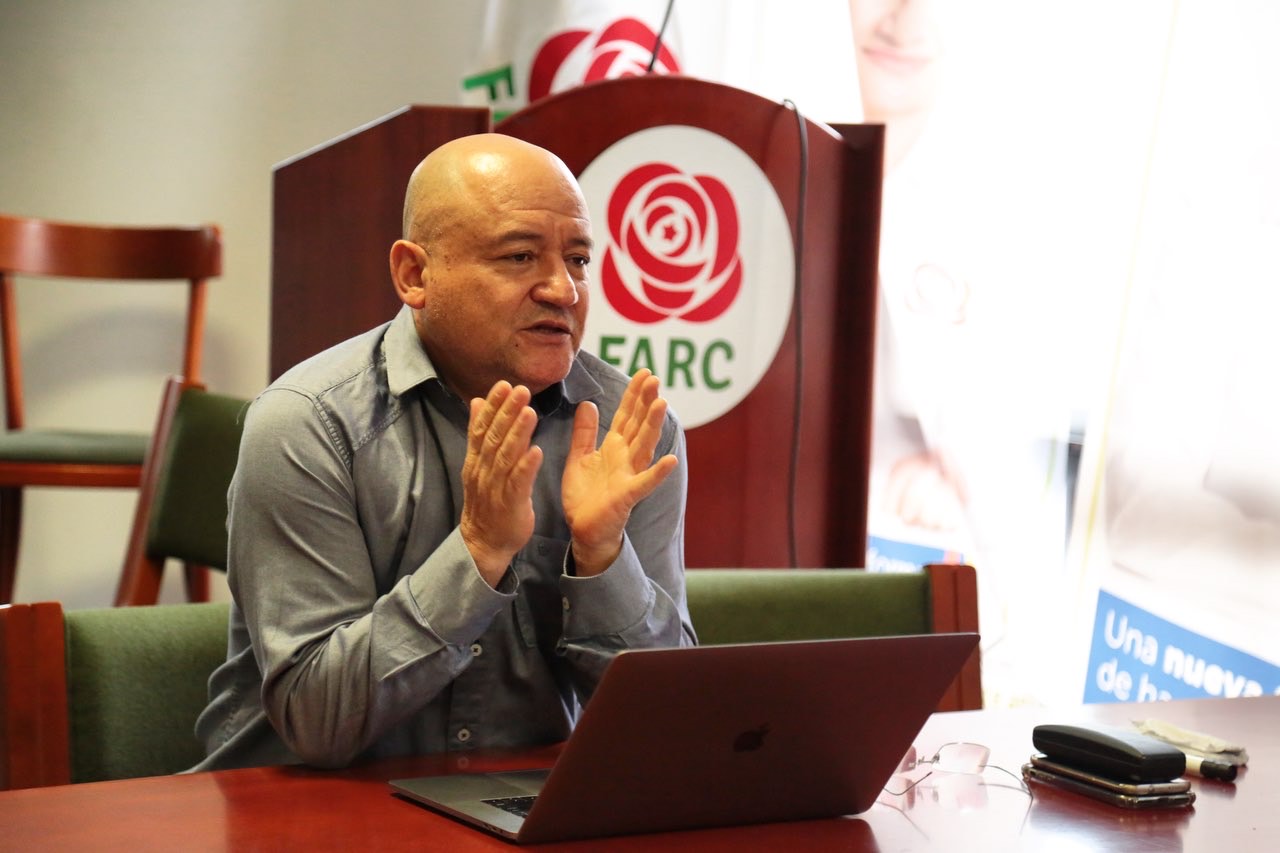 JEP no puede sacar del Congreso al senador Carlos Antonio Lozada