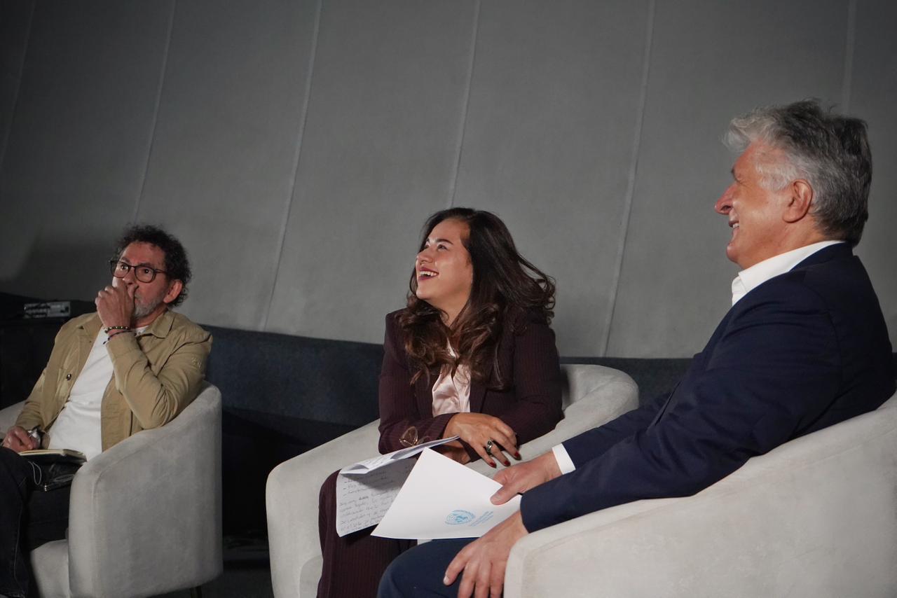 Pastor Alape, firmantes de paz; Alejandra Miller, directora de la ARN, y Miroslav Jenča, jefe de la Misión de Verificación de la ONU en Colombia.