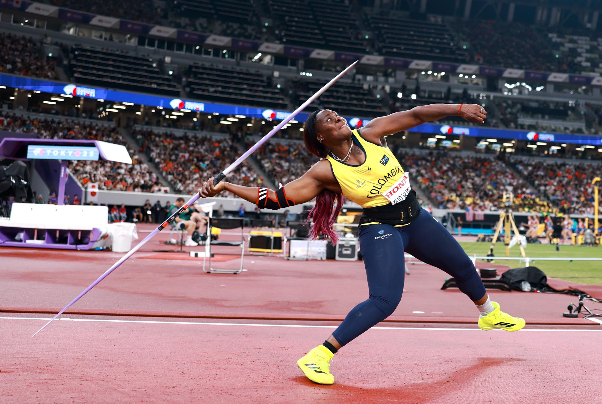 TOKYO (Japan), 20/09/2025.- Flor Deniz Ruiz Hurtado of Colombia competes in the Women's Javelin Throw final at the World Athletics Championships 2025 in Tokyo, Japan, 20 September 2025. (Mundial de Atletismo, Japón, Tokio) EFE/EPA/ALEX PLAVEVSKI
