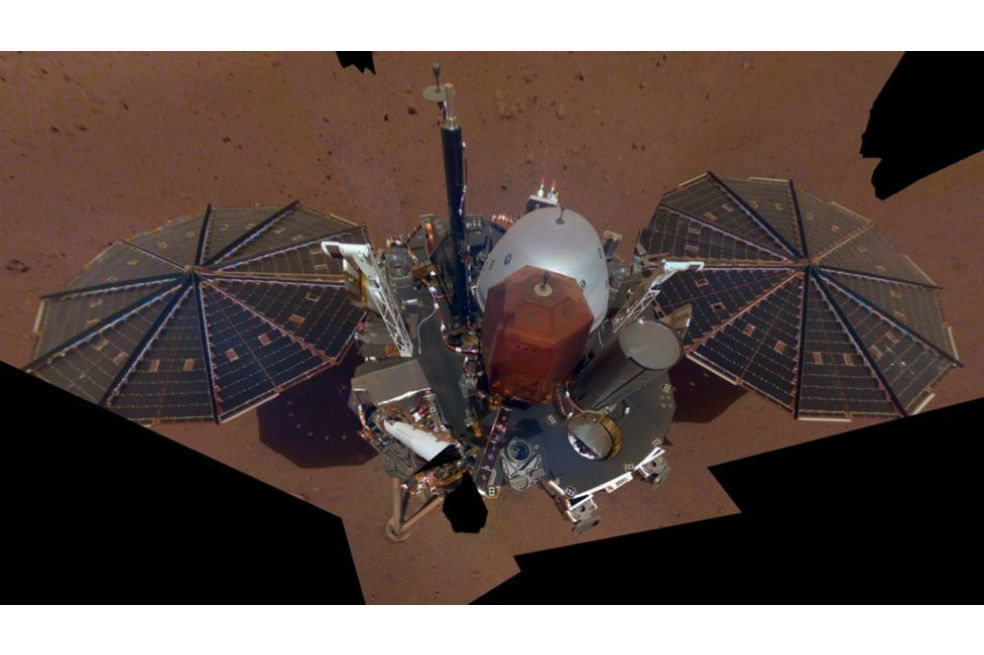 La primera selfie en Marte de la misión Insight