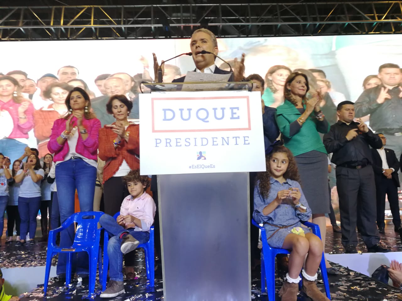 Iván Duque: «No haremos trizas el acuerdo, pero la paz que añoramos reclama correcciones»