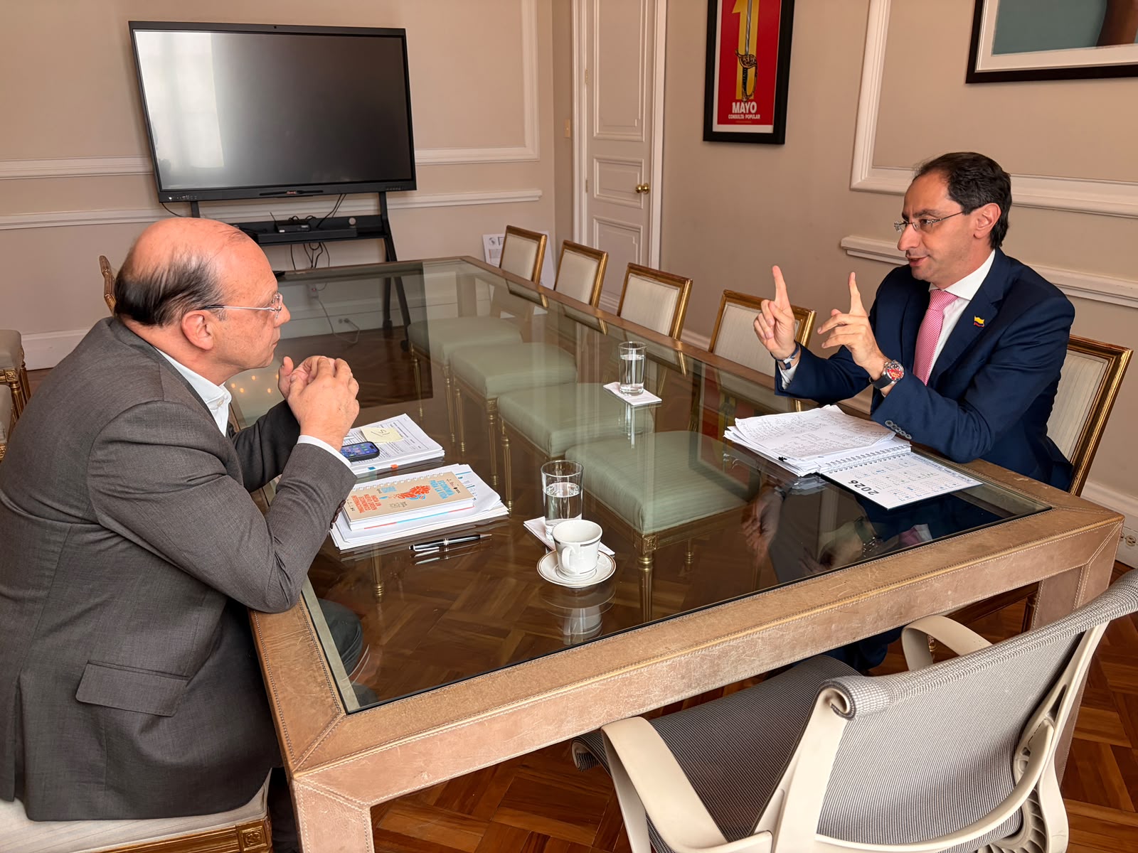 “No dejaremos de hacer revisiones”: comenzó empalme entre gobiernos Petro y De la Espriella
