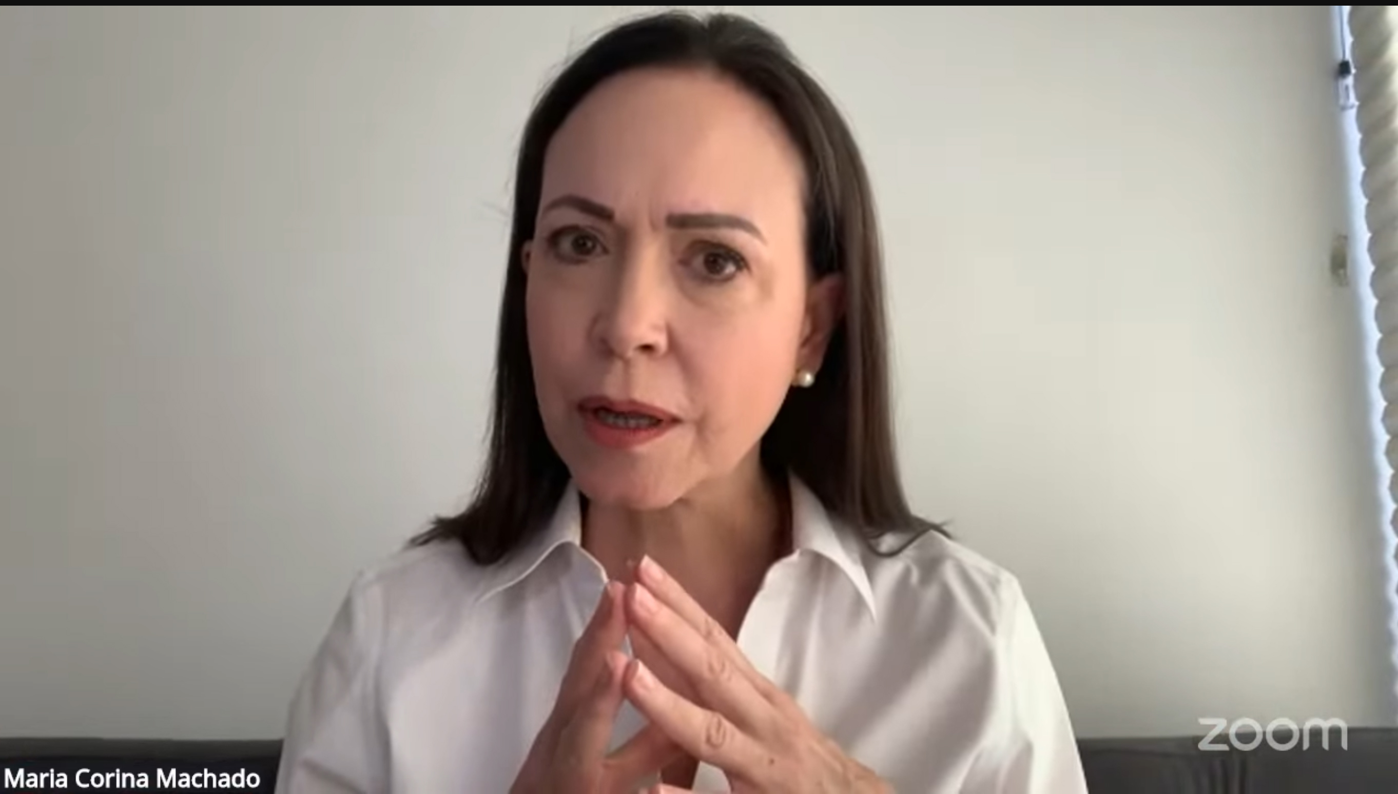 AME6644. CARACAS (VENEZUELA), 03/02/2025.- Captura de pantalla tomada de la cuenta en Youtube del partido político Vente Venezuela de la líder opositora de Venezuela María Corina Machado durante una entrevista virtual este lunes, desde Caracas (Venezuela). Machado afirmó que conversó con Richard Grenell, enviado especial del presidente de Estados Unidos, Donald Trump, durante su visita en Caracas, en la que se reunió con Nicolás Maduro, cuyo tercer mandato no es reconocido por la Administración estadounidense. EFE/ @Ventevenezuela /SOLO USO EDITORIAL/ SOLO DISPONIBLE PARA ILUSTRAR LA NOTICIA QUE ACOMPAÑA (CRÉDITO OBLIGATORIO)