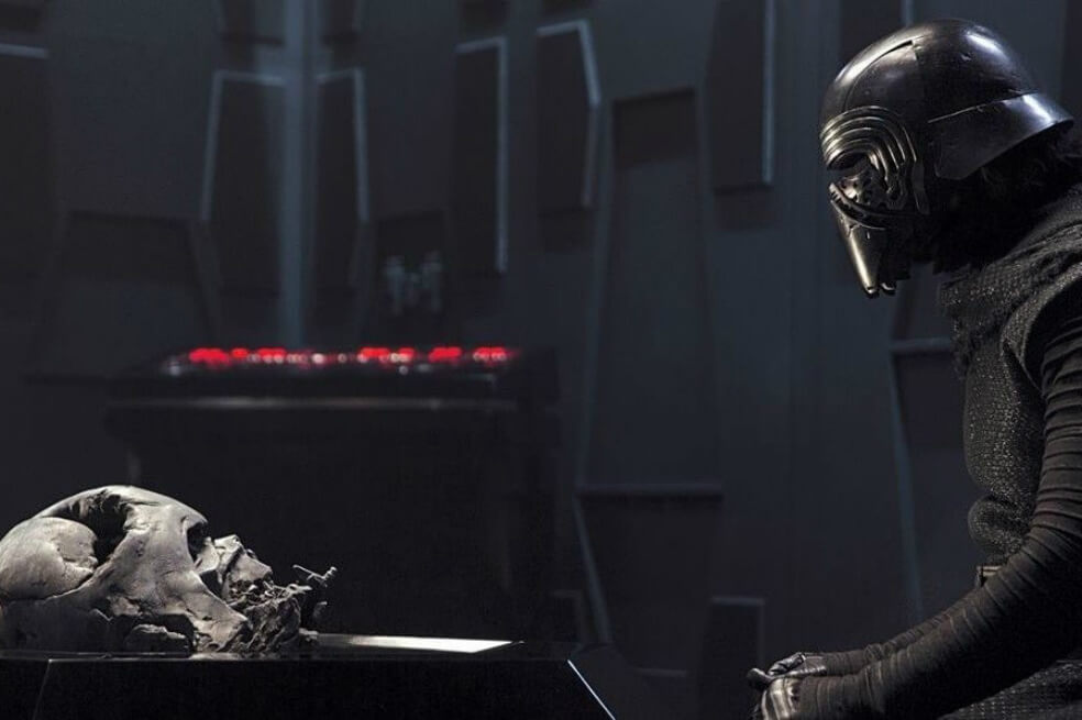 «Star Wars 9»: Kylo Ren, cada vez más cerca de Darth Vader