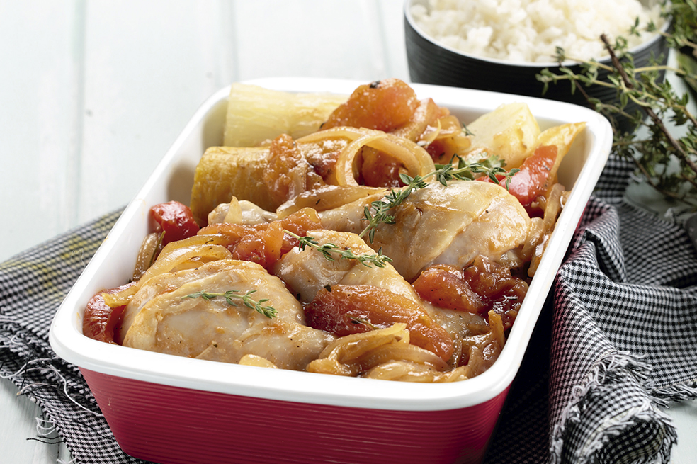 Pernil de pollo en salsa criolla, una delicia para sorprender a papá