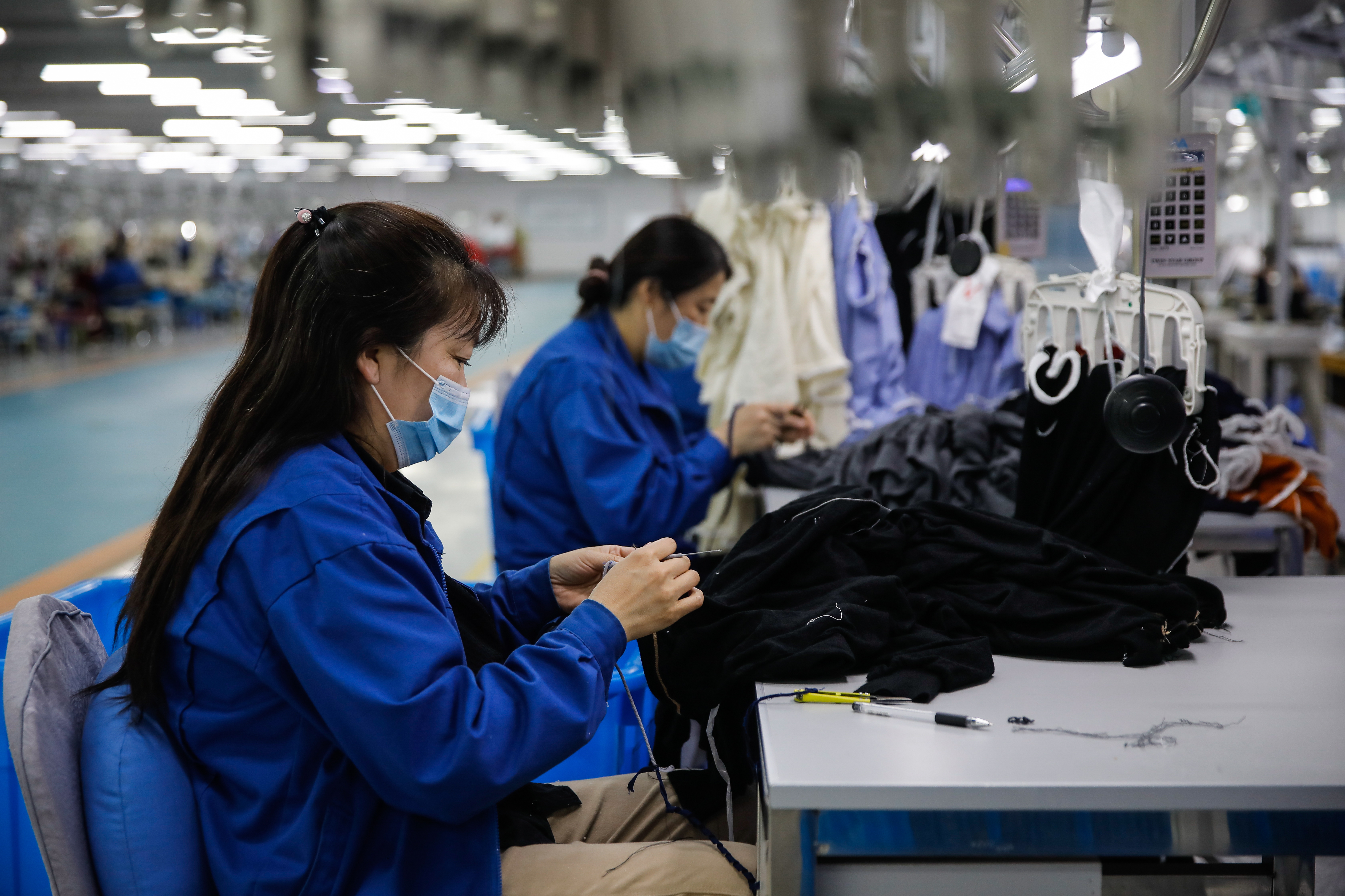Altibajos de percepción en la economía de industriales y comerciantes