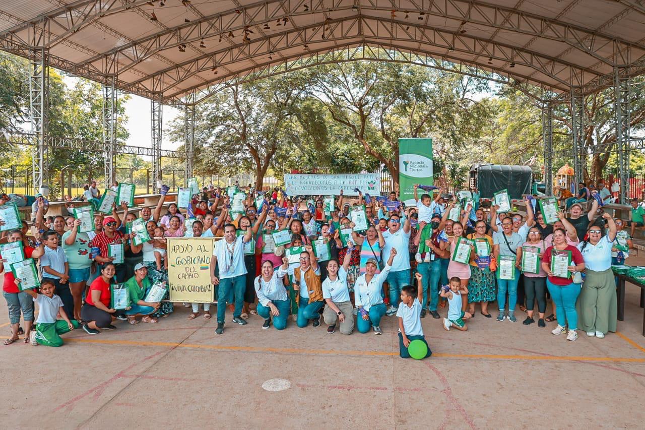 La reforma agraria avanza con $1,4 billones para compra de tierras y proyectos