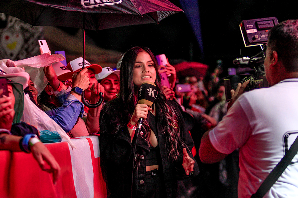 GRAN FESTIVAL LA KALLE LUGAR SIMON BOLIVAR LLEGO LA HORA REENCONTRARNOS ABRAZARNOS Y CANTAR